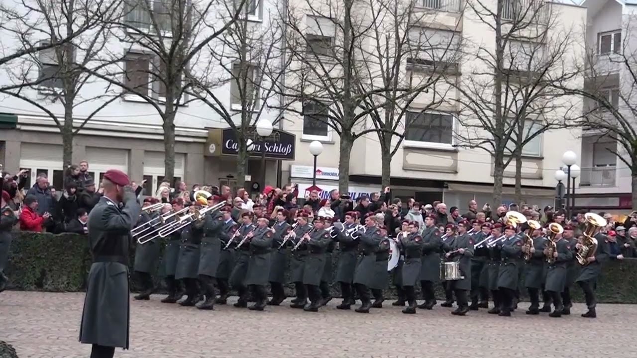 Einmarsch zum Gelöbnis Fallschirmjägerregiment 26 am 22.02.2017 in Zweibrücken Teil 1