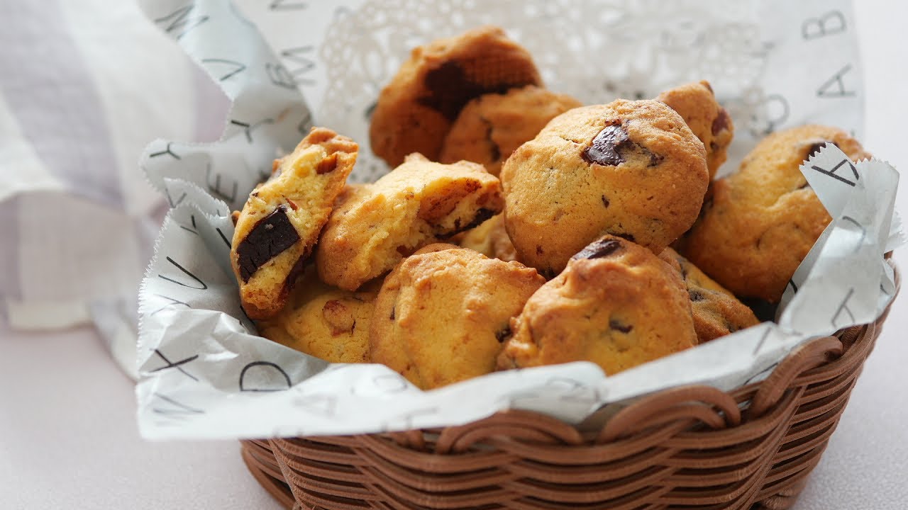 とにかくうまっ♡刻みアーモンドとチョコのドロップクッキー | Almonds and Chocolate Drop Cookies