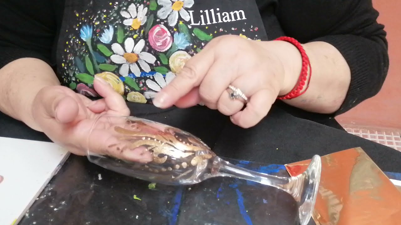 ¡Como pegar papel Foil oro en vidrio!