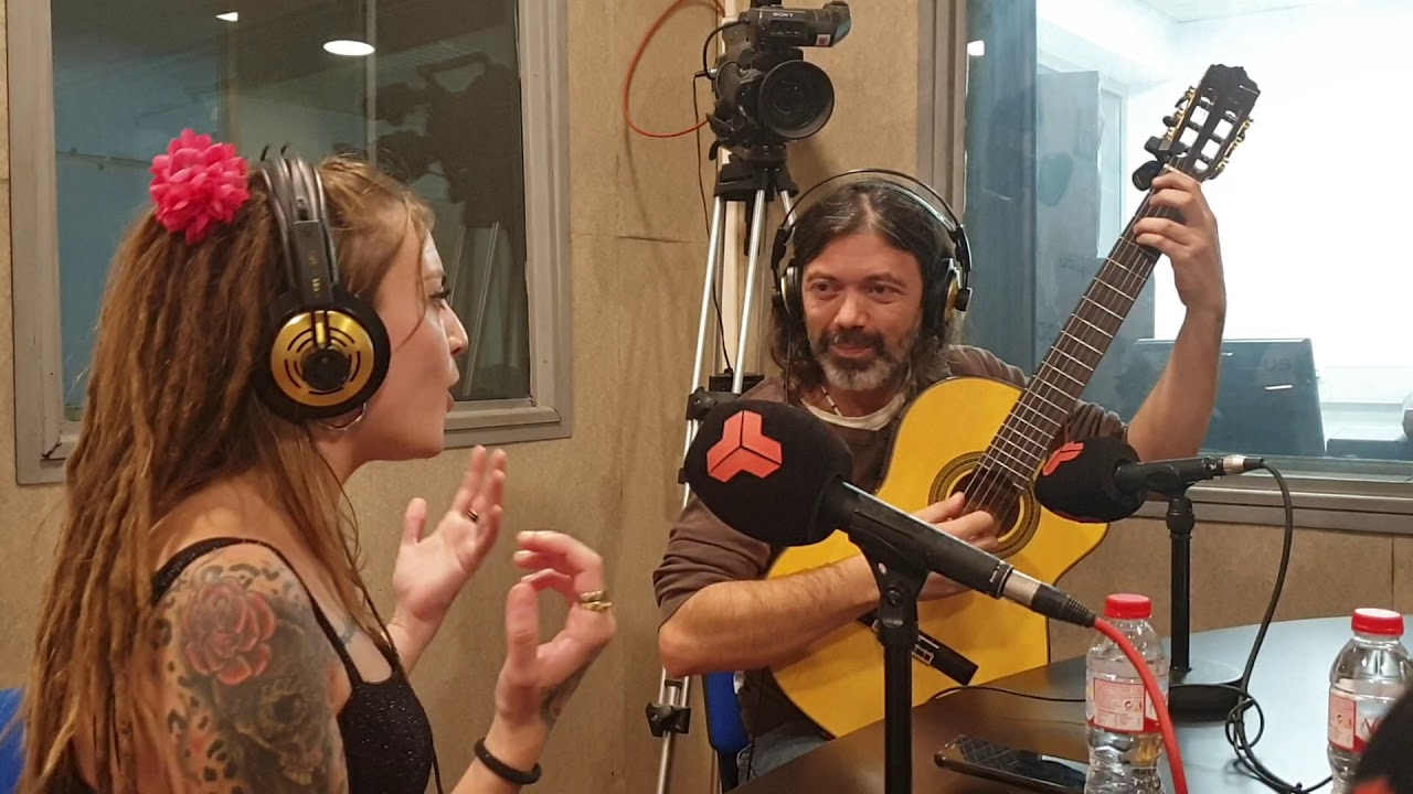 Tema en directe Mundo Divino ( Maria del Tango & Carlos 