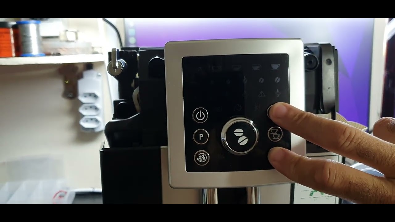 Cafeteira DeLonghi ECAM 23.210b não liga.