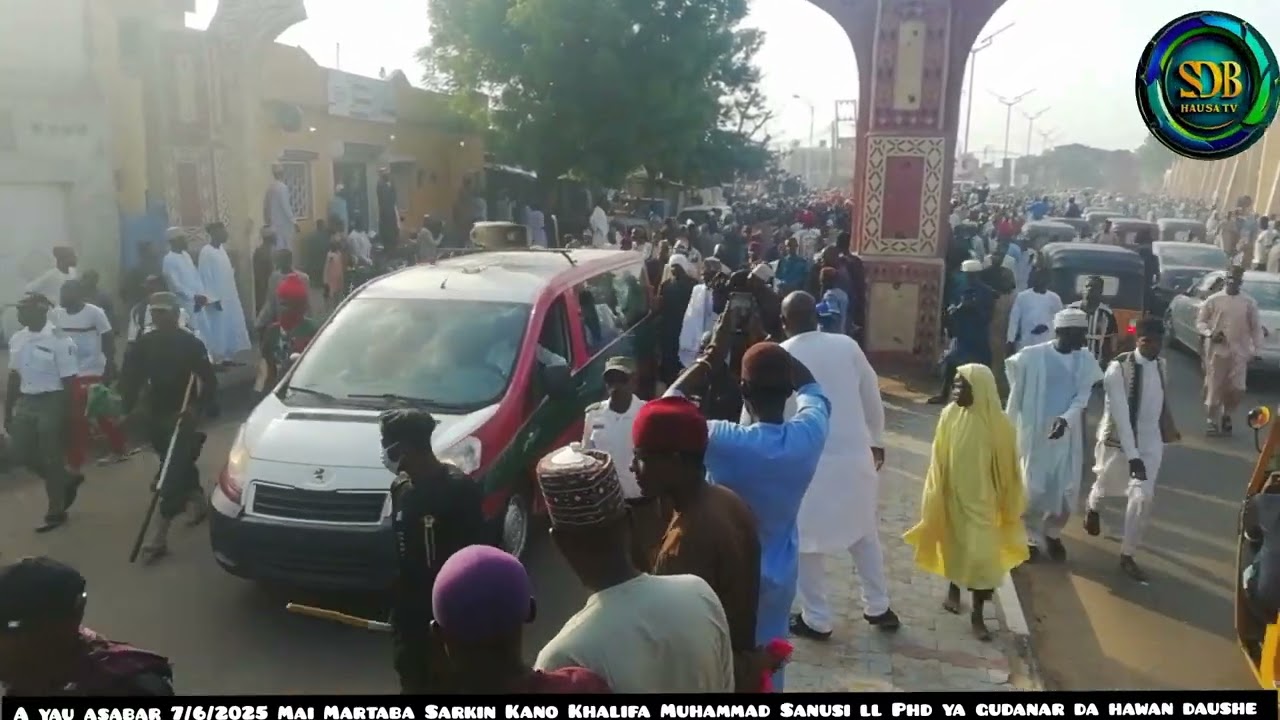 A yau asabar 7/6/2025 Mai Martaba Sarkin Kano Khalifa Muhammad Sanusi ll Ya gudanar da hawan daushe
