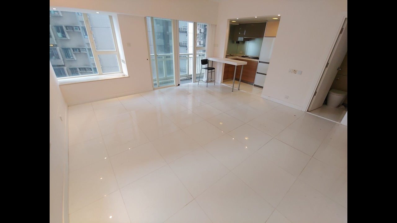*private balcony* Central $22,000 net 400, big studio, Centrestage, pool, gym