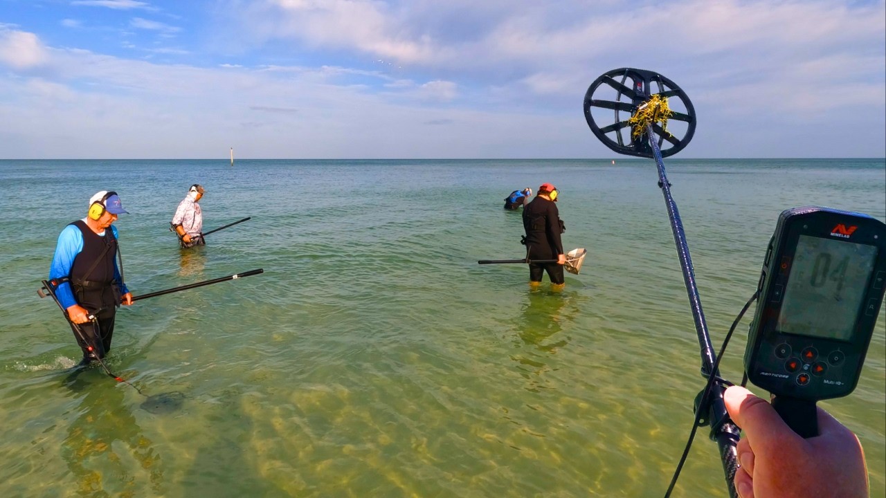 Detectorist Invasion at Clearwater Beach!