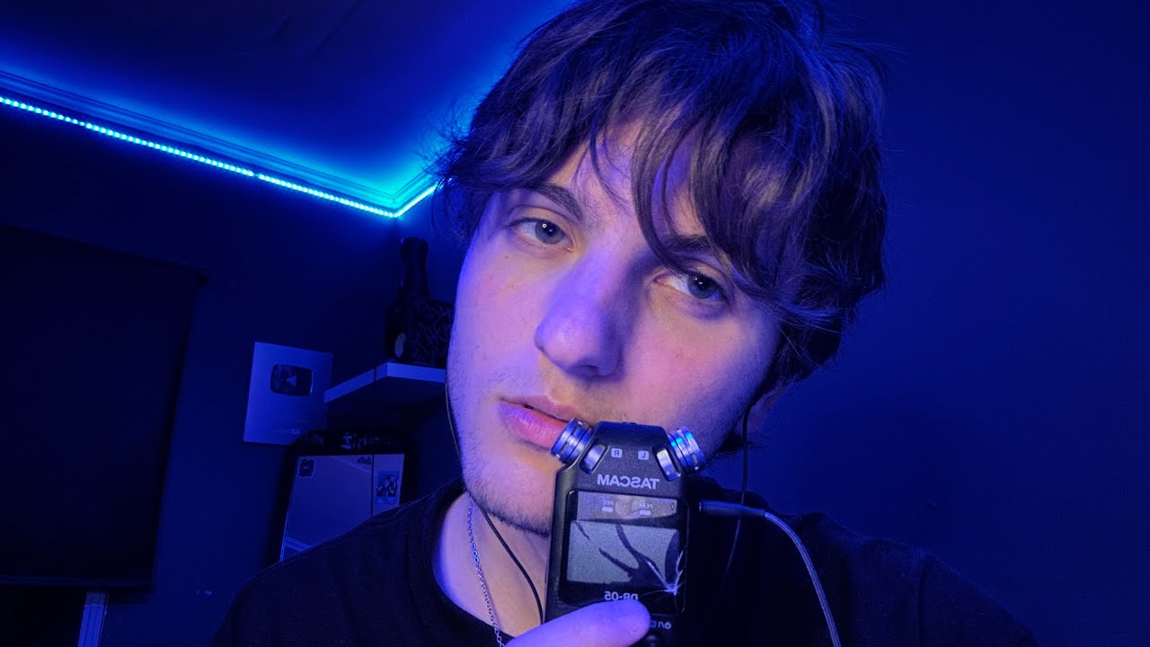 asmr MOUTH SOUNDS encima del MICROFONO pt2 👄