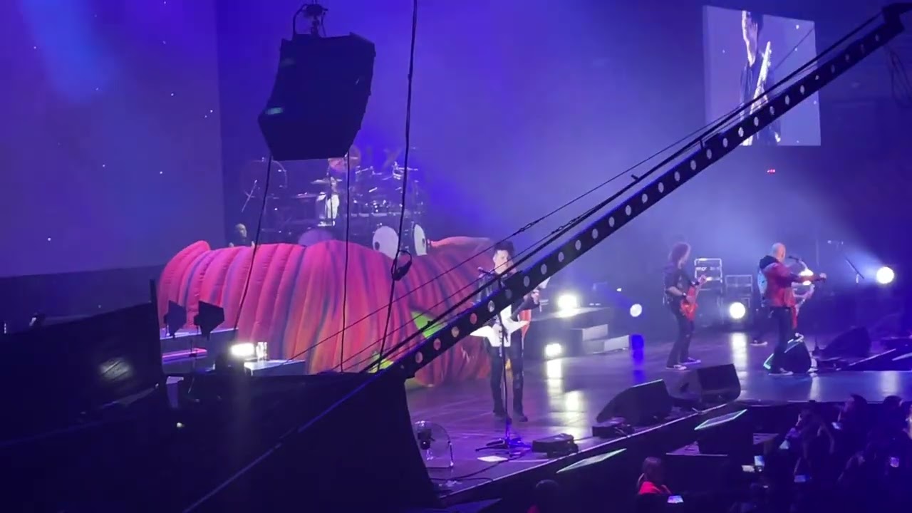 Helloween Live Santiago Movistar Arena 04 oct 2022  