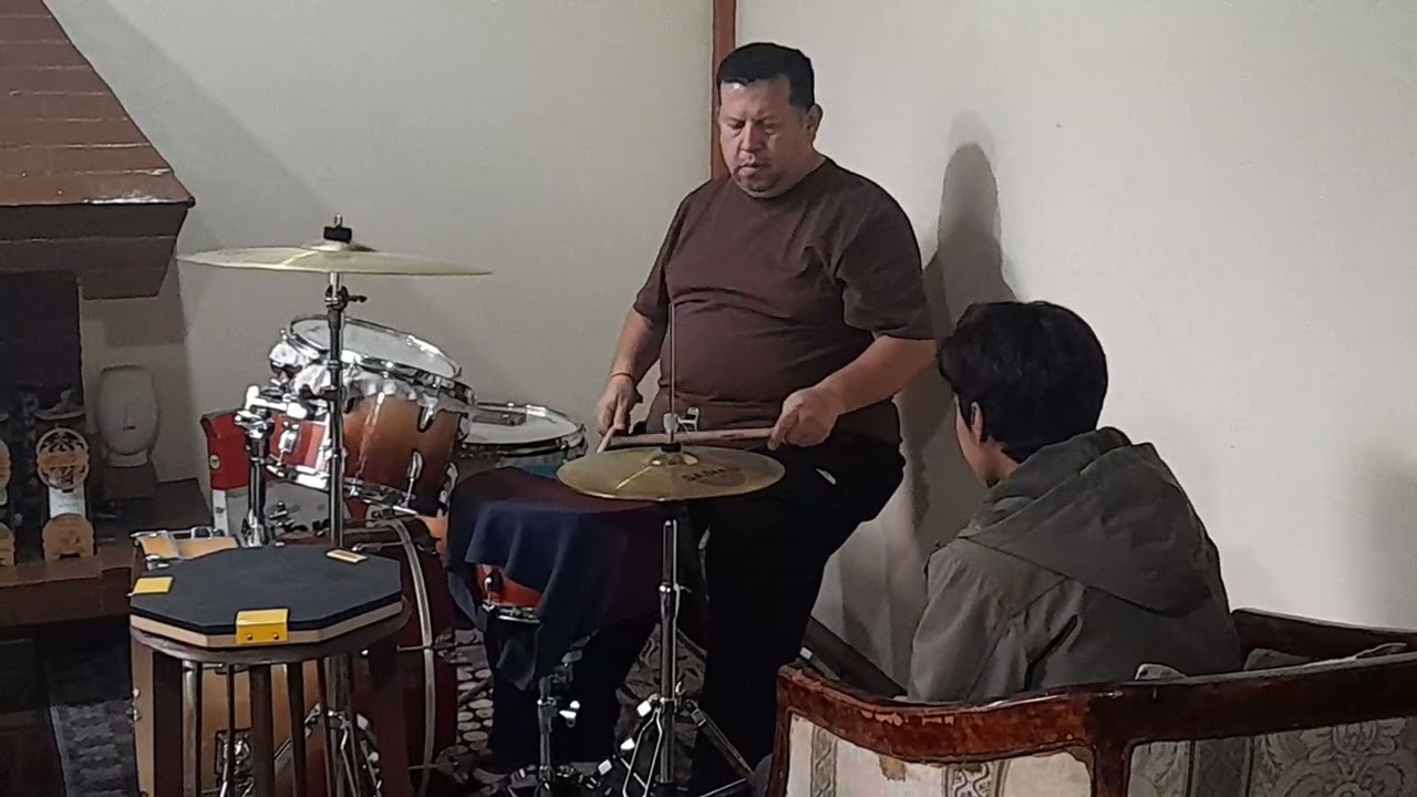 Marco Vallejo - Clase de batería - Joel León hermano de El Salvador 04