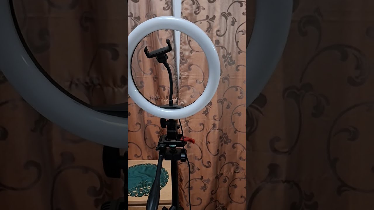 Собрали лампу з того що було.
