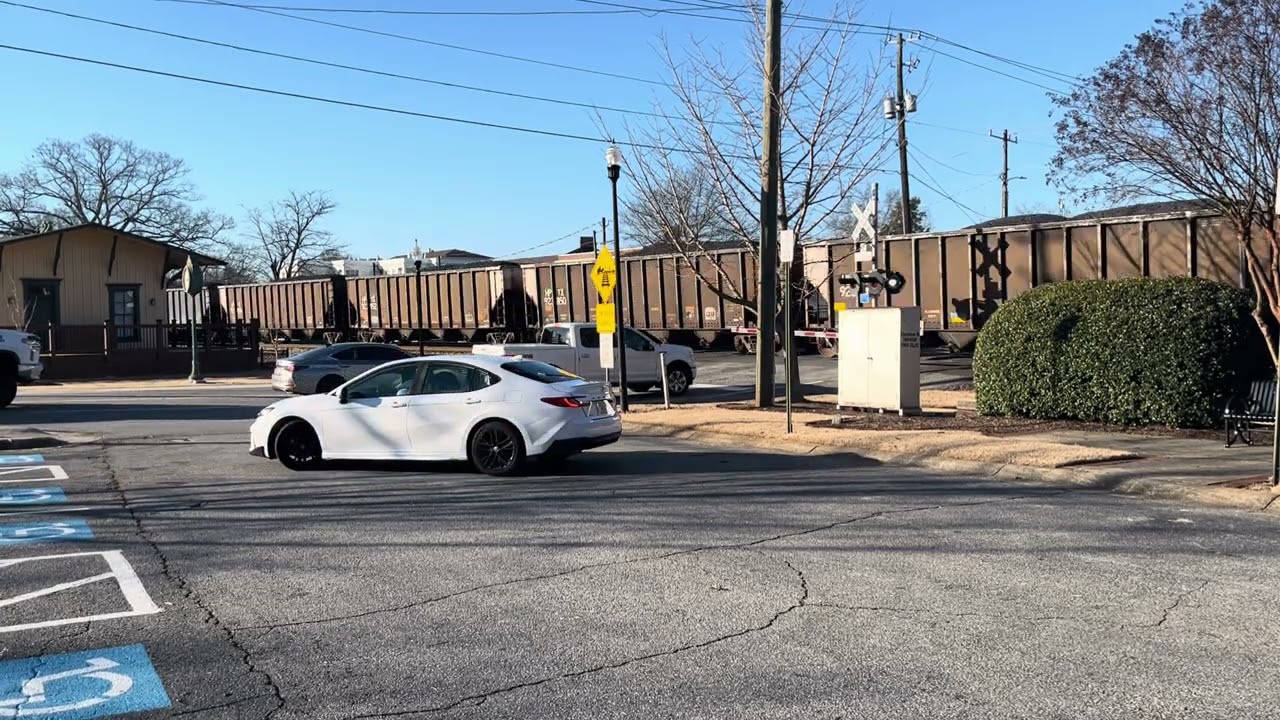 CSX Coal drag at Kennesaw Georgia ￼