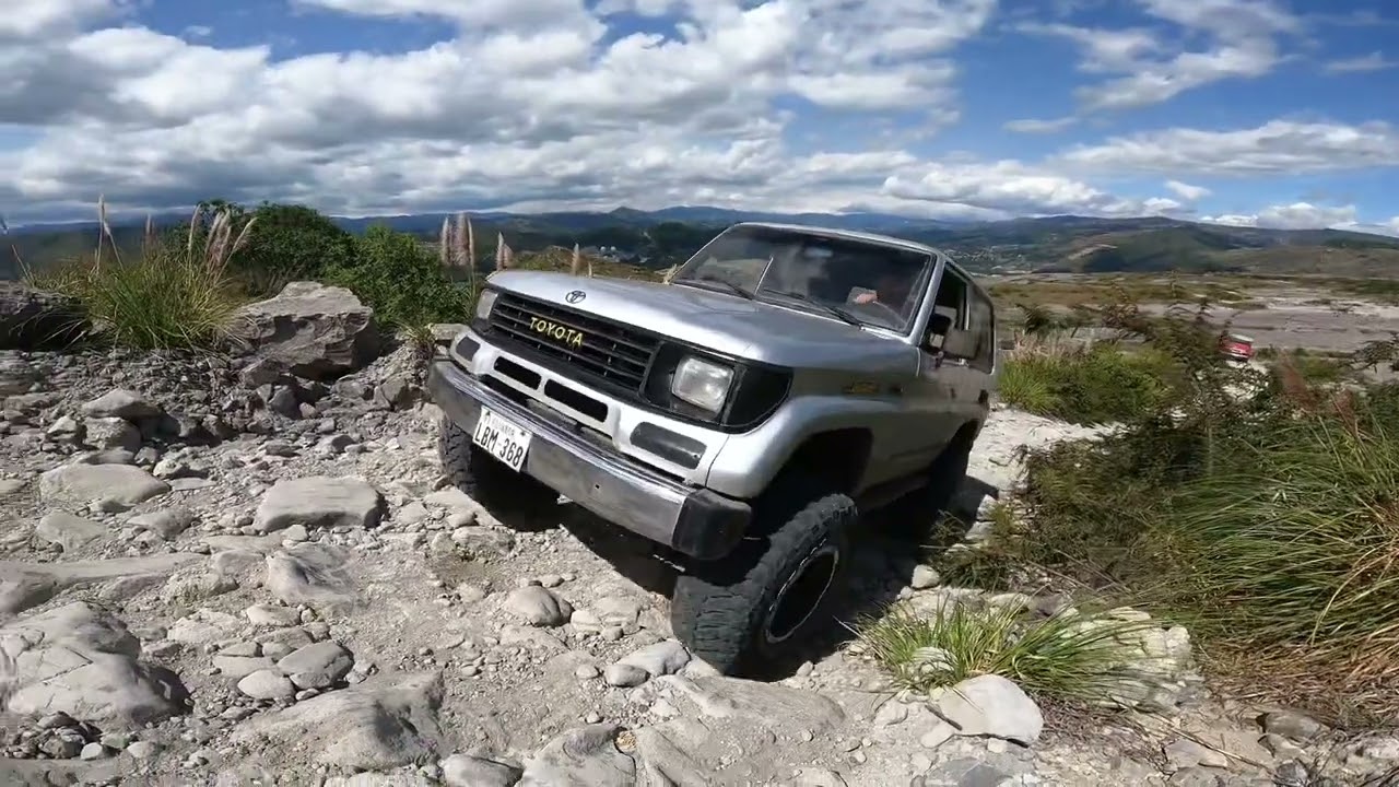 Toyota land cruiser 22R el plateado