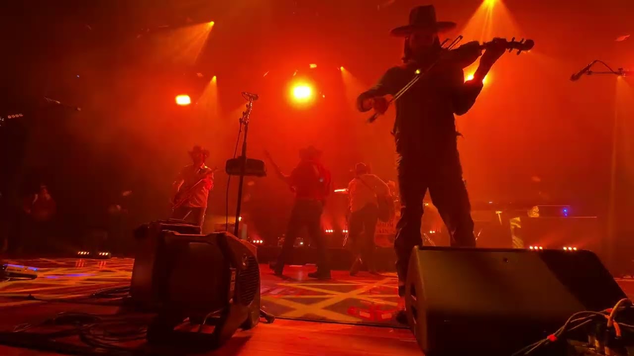 Shane Smith & The Saints | The Mountain / Promentory (Last Of The Mohicans) | LIVE At The Ryman