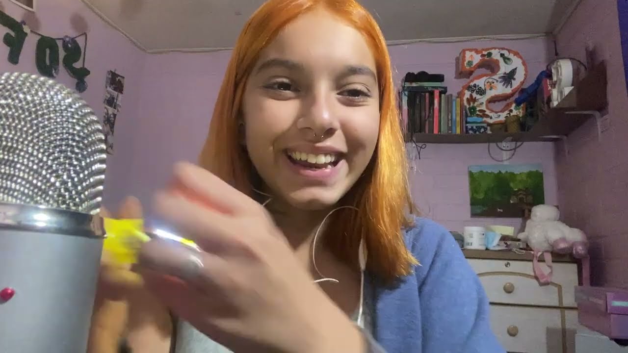 ASMR EXAMEN CRANIAL EN SPANGLISH| SIGUE MIS INSTRUCCIONES| SOFIWI