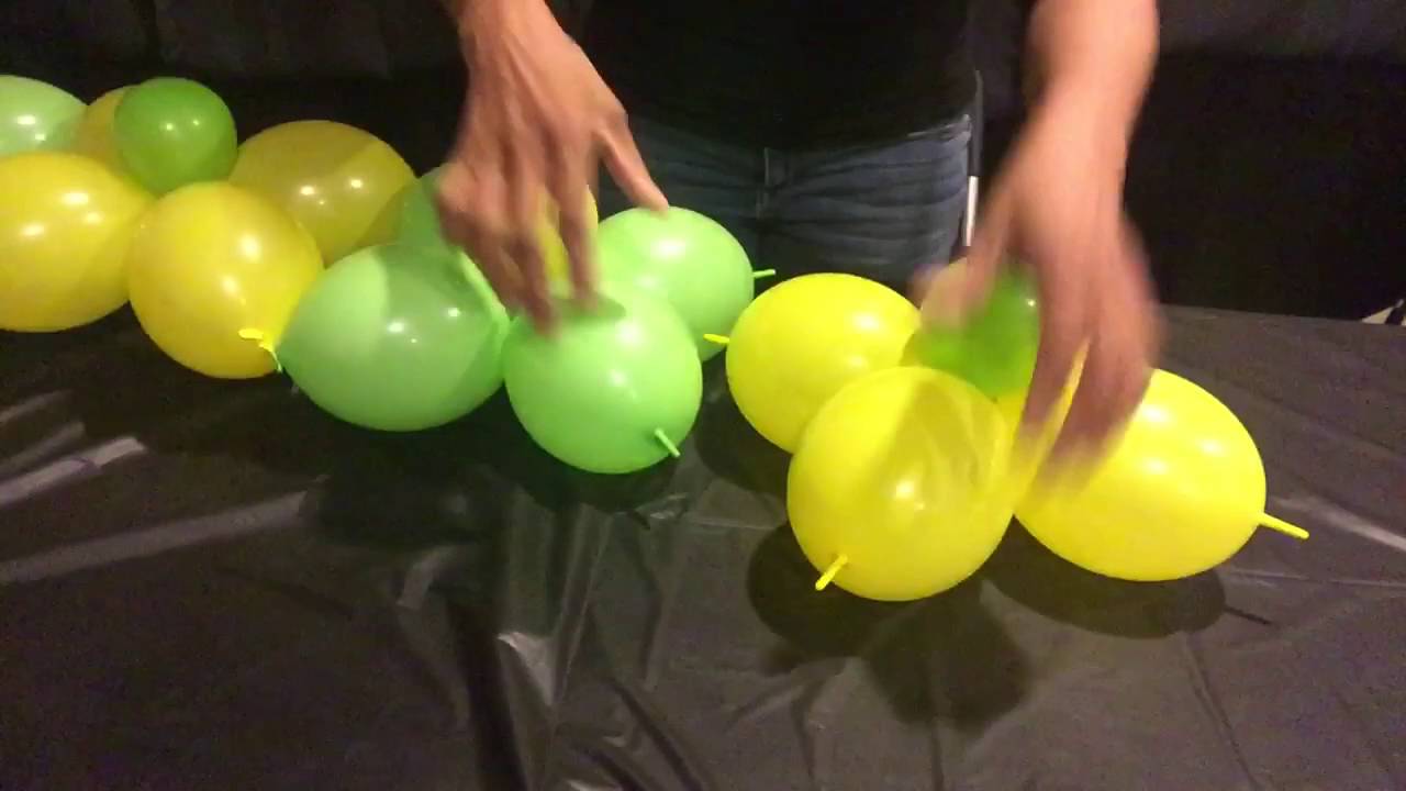 How To Make A Balloon Wall