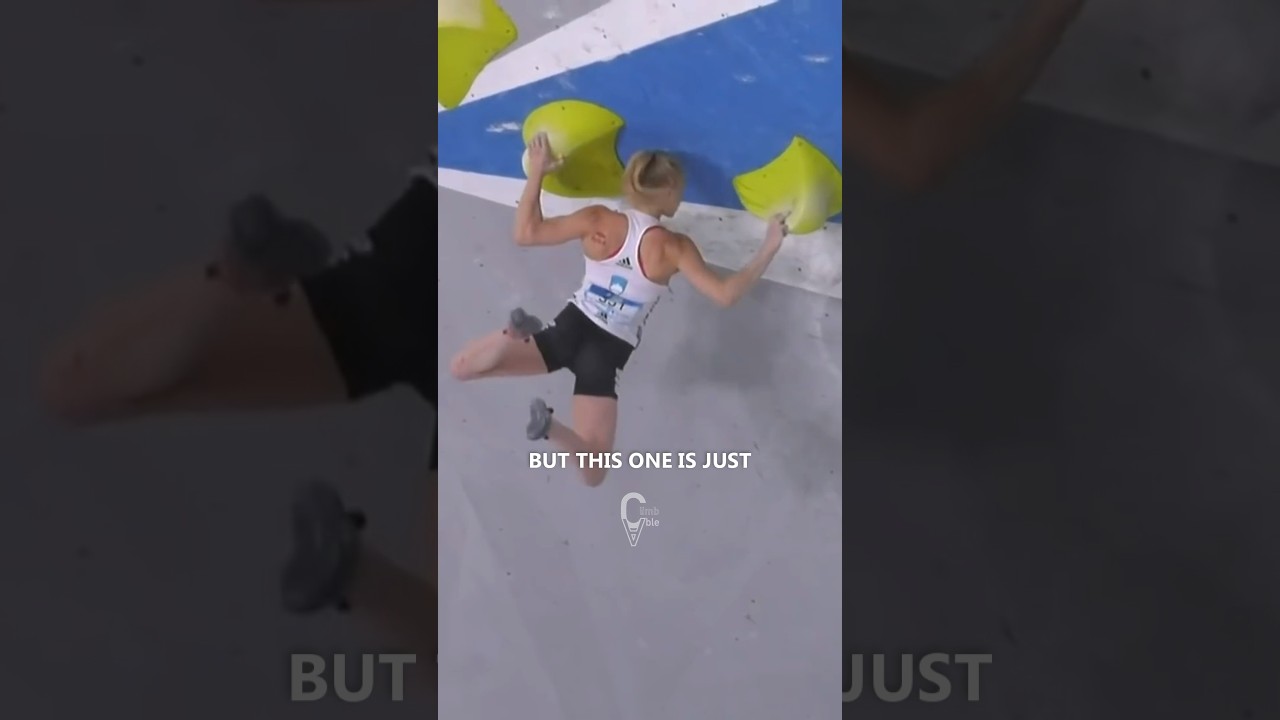 Janja Garnbret 🇸🇮 Effortless Flash 📸⚡️🤷‍♀️