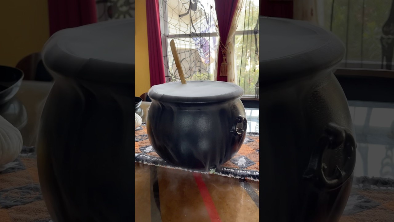 How to Make a Self-stirring Witch Cauldron 🧙🏻🎃 #halloween  #witch #DIY