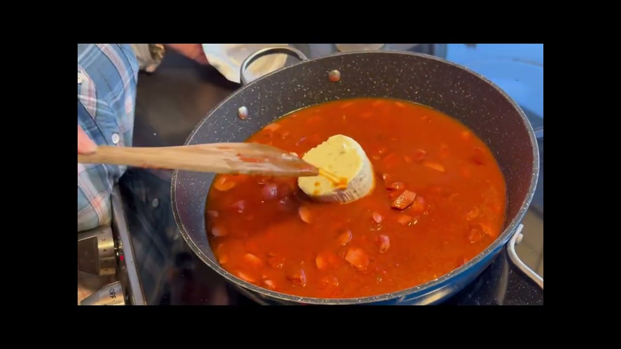 Casserole de Pâtes à la Sauce Rosée et aux Saucisses au poulet ! 😋