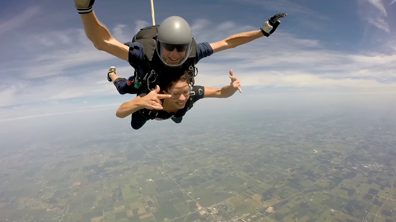 Cyndi Tandem Skydives