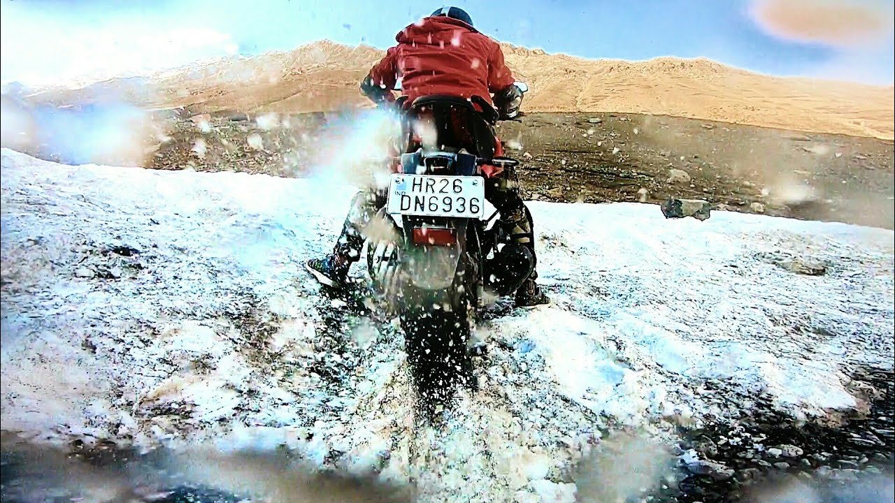 Bajaj Dominar SLIPPING on Snow | Spiti 2019 Trailer Version 1 | Adventurer Amit