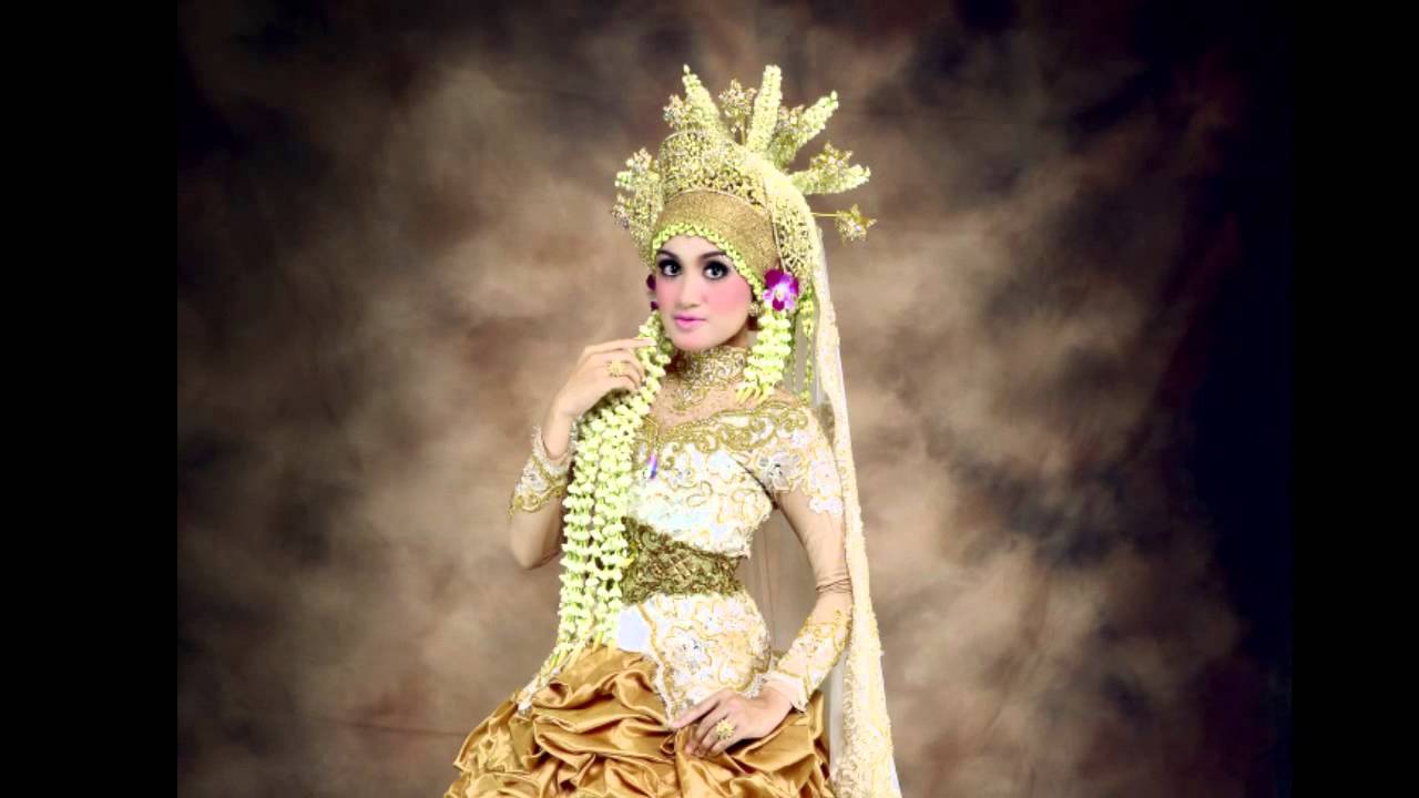 Kebaya Muslim Modern Surabaya by Raddin Wedding