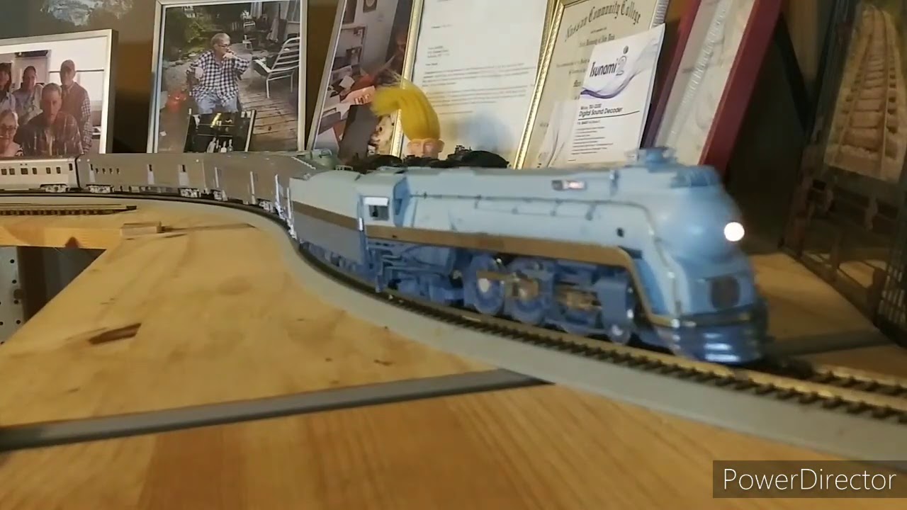 HO Scale Brass Hallmark Models ATSF Blue Goose 4-6-4 with DCC Tsunami2 Sound Decoder