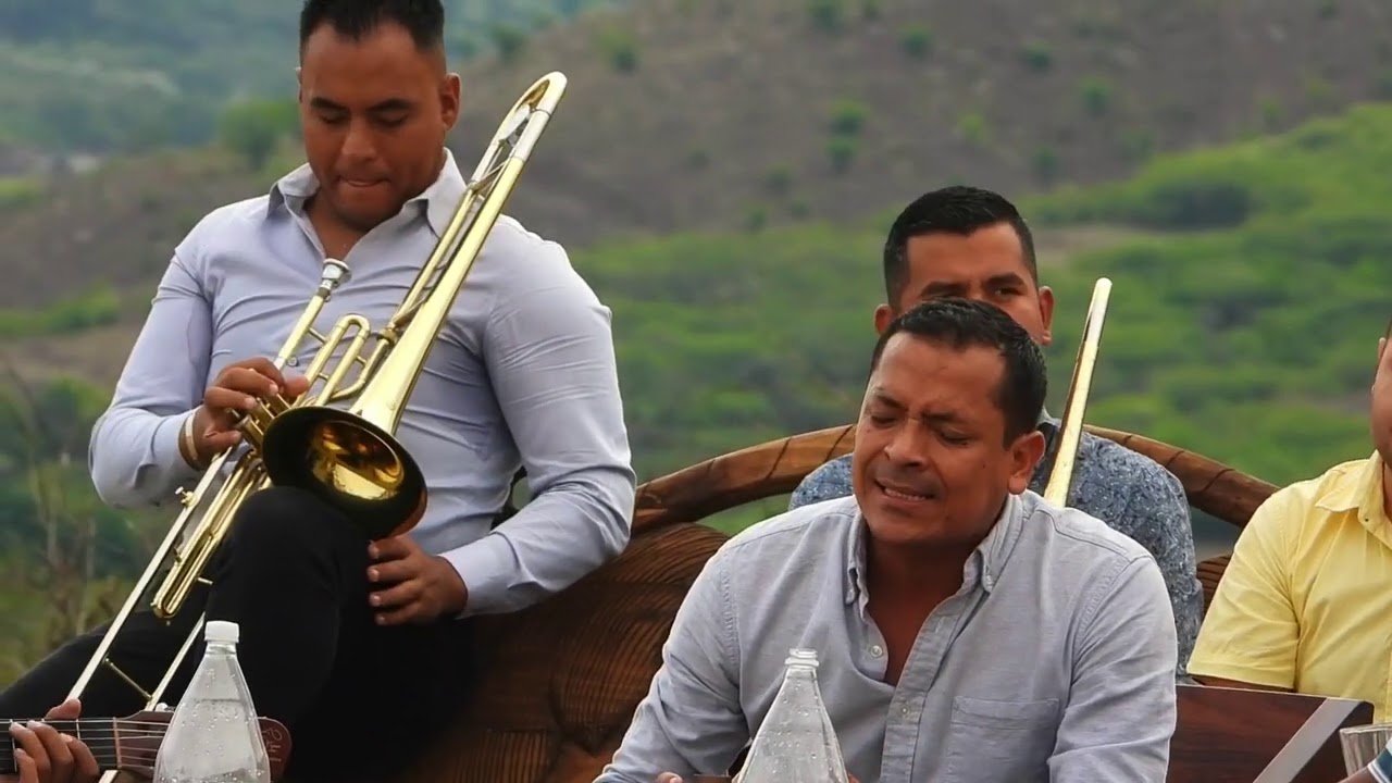 La farsante  LA DINASTÍA DE TUZANTLA