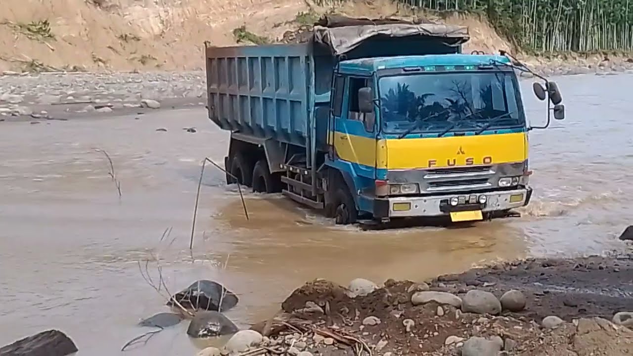 Timbunan untuk pembagunan mesjid