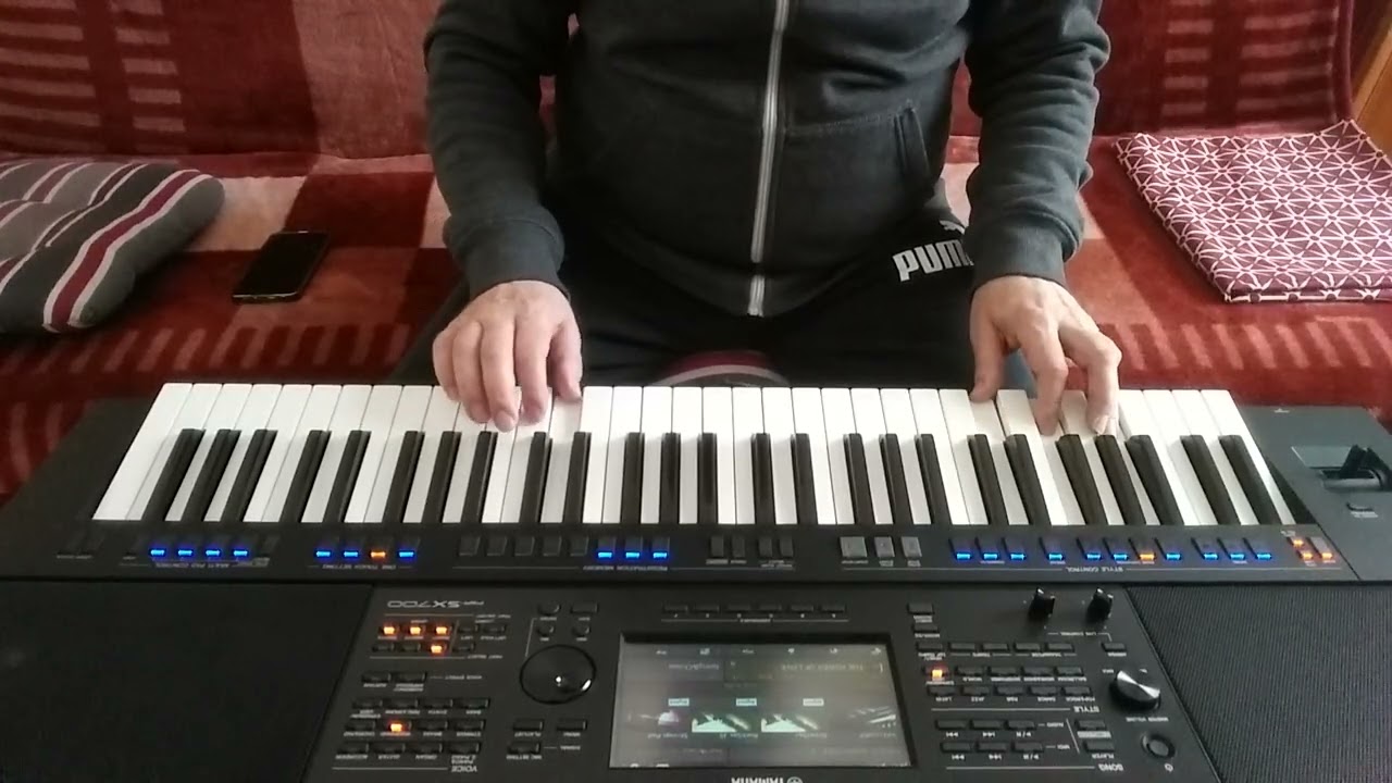 Jennifer Rush- The Power Of Love 🥰 - cover Yamaha PSR SX700