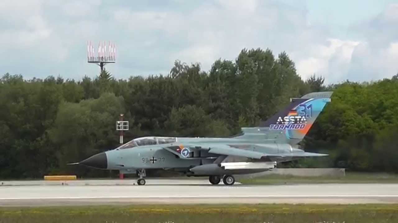 Manching ETSI TORNADO 98+77 and HA200