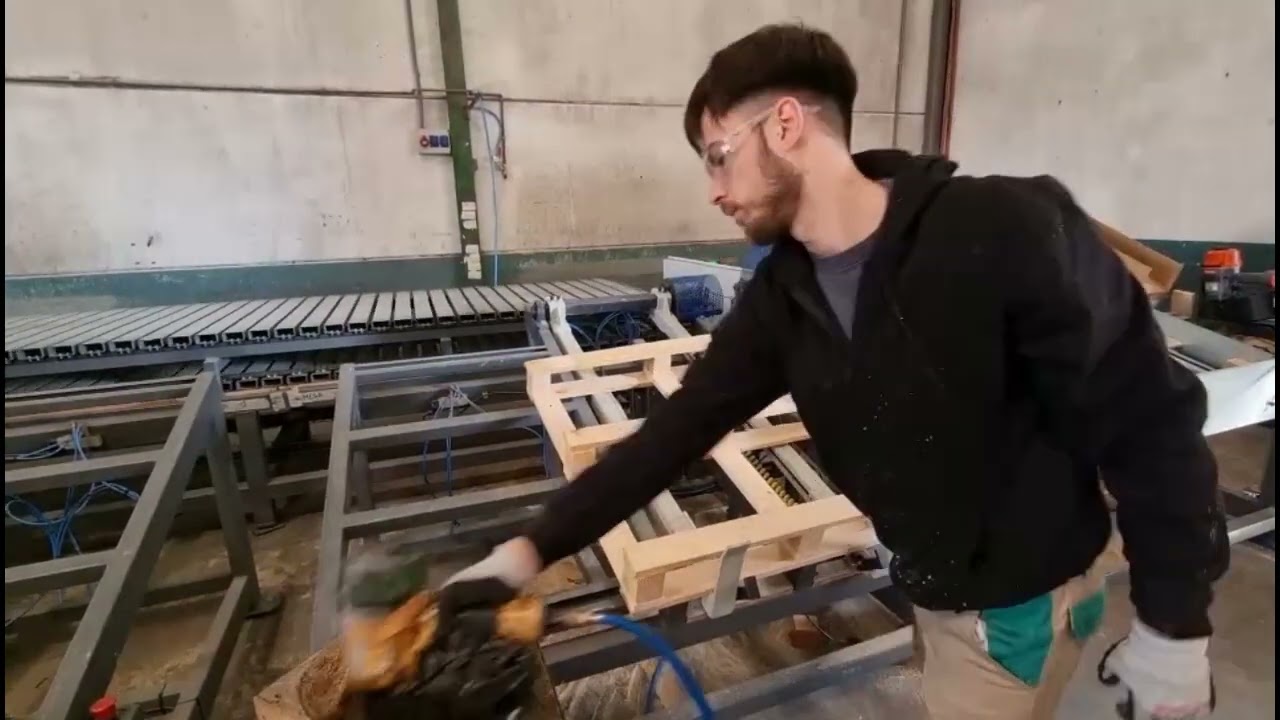 Clavadora semiautomatica de palets