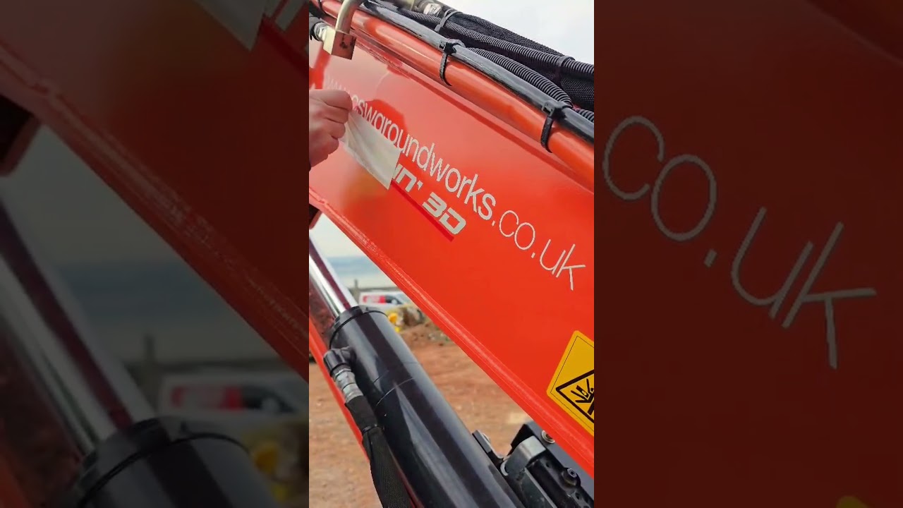 Makin' 3D Decal Peel Off - CSW Groundworks 3D Machine Control. #machinecontrol