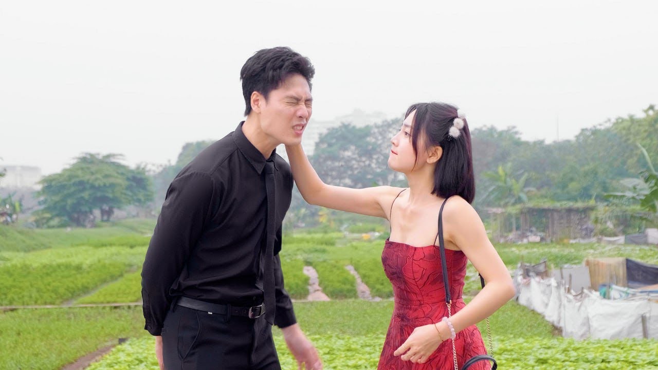 Nữ Nhân Viên Kéo Đầu Chủ Tịch Xuống Cưỡng Hôn Khiến Cả Văn Phòng Dậy Sóng Và Cái Kết - Tập 1144