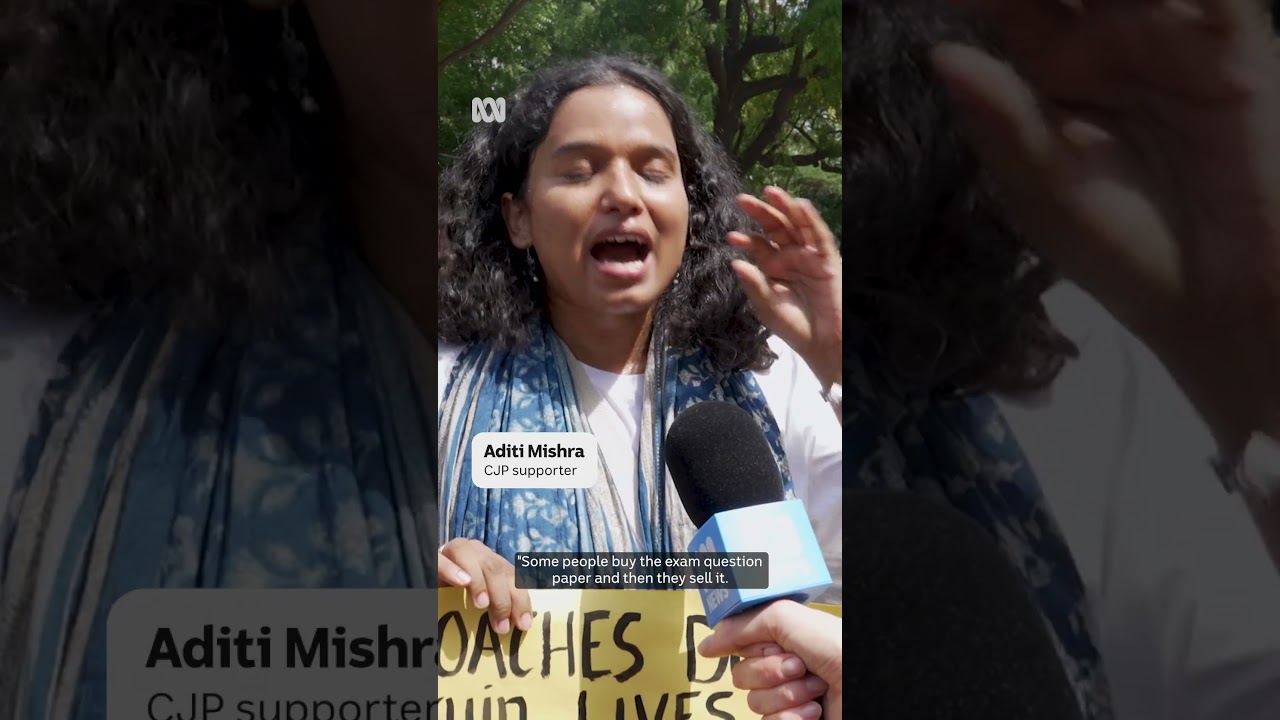 India's 'cockroach' movement's first protest | ABC NEWS