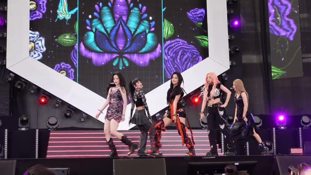 (여자)아이들 (G)I-DLE - LATATA @ KPOP.FLEX