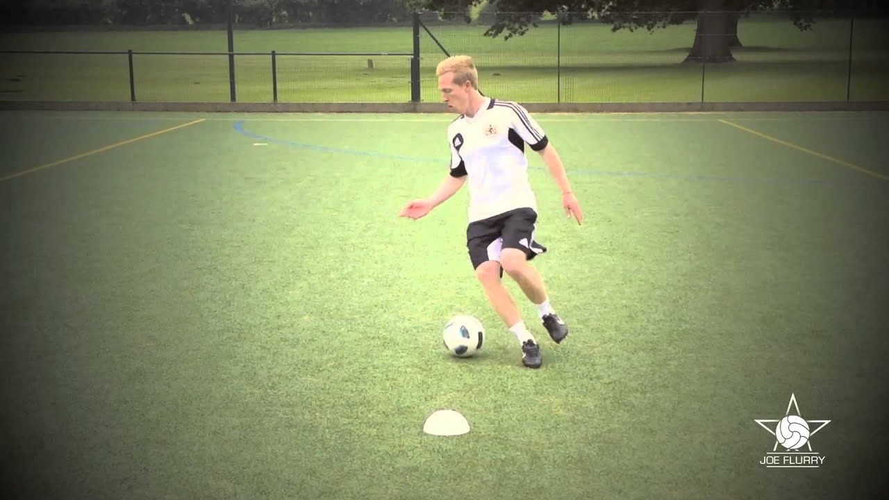 Learn how to do the Step Over Turn - Football Soccer Move Tutorial
