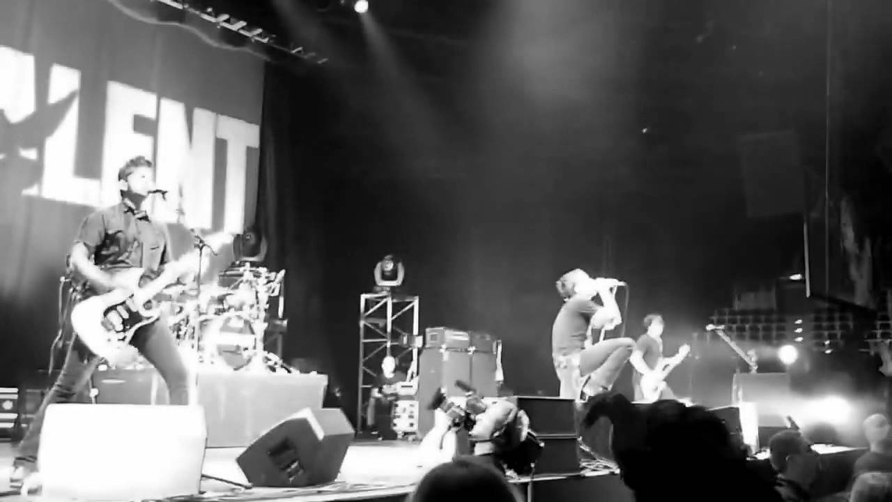 Billy Talent | The Dead Can't Testify (multicam)
