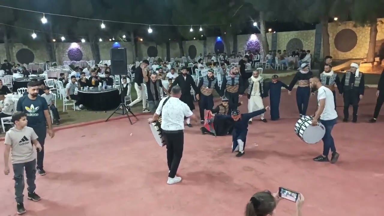 مولية. النجم سراج سليمان وفرقته الموسيقية