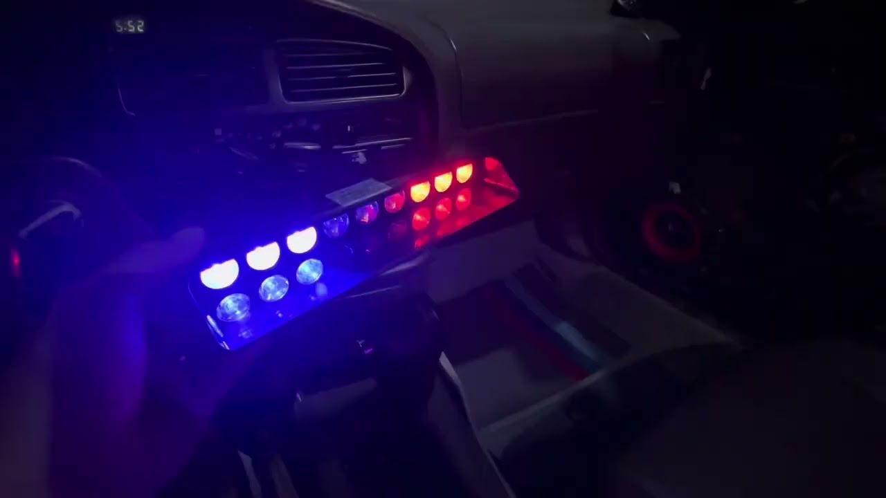 ល្ងាចនេះទើបតម្លើងភ្លើងសារ៉ែនប៉ូលីស