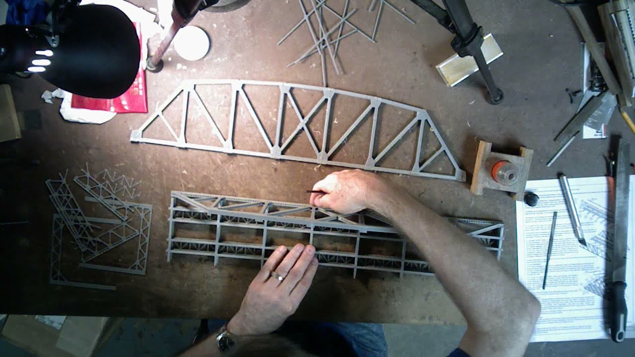 Walthers Pratt truss bridge assembly time-lapse
