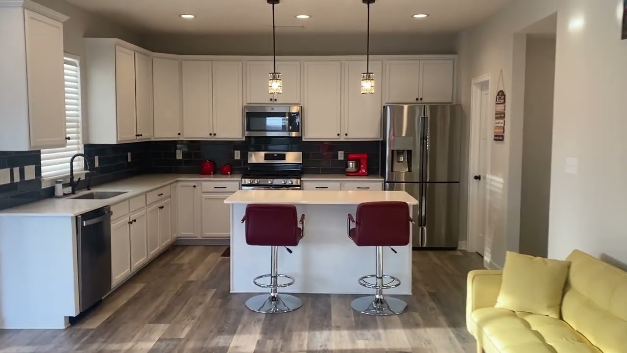 15260 Kingsway St - Walkthrough - 1