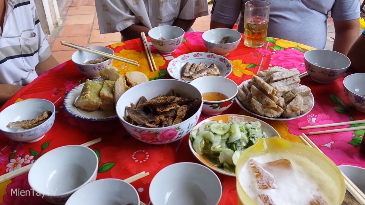 Mùng 1 tết [Miền Tây TV]