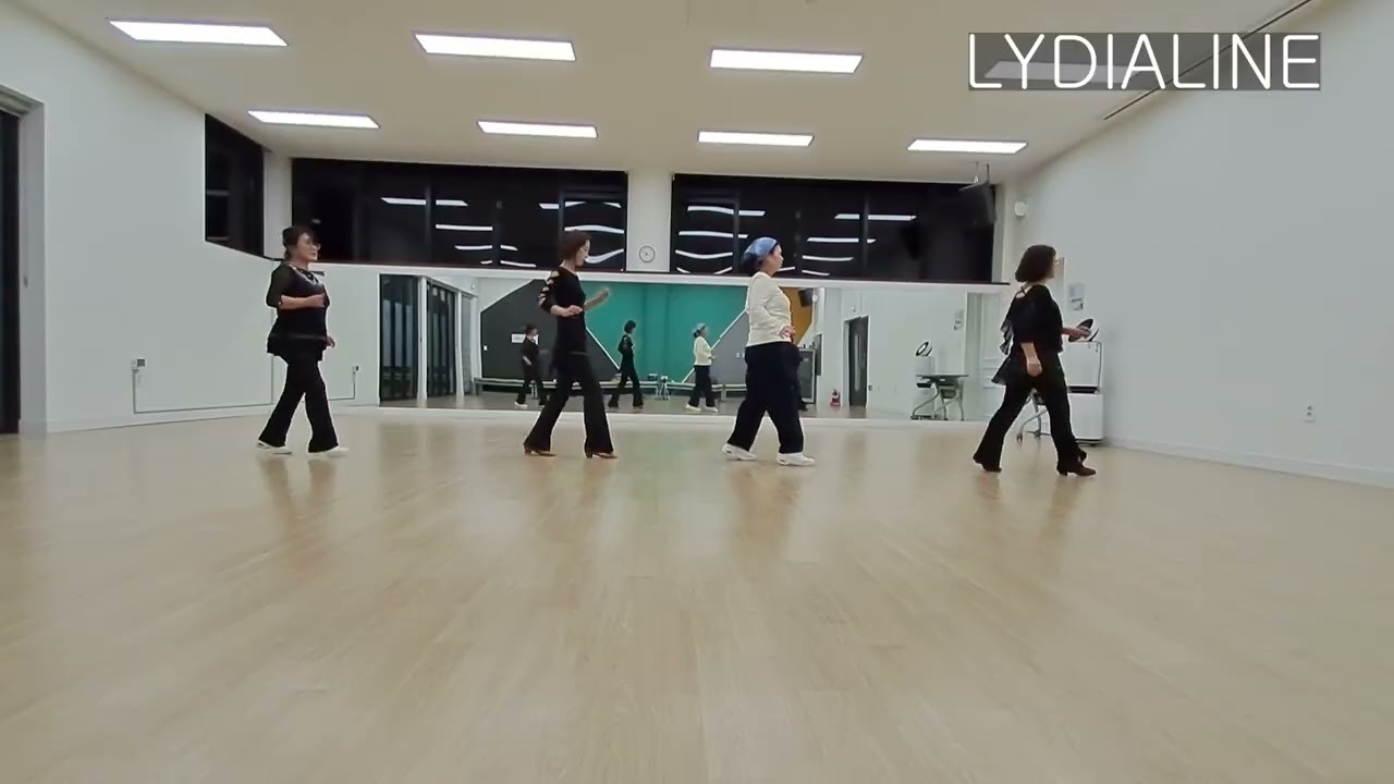 추억속으로 ( Intro the Memories) by Lydia Line dance
