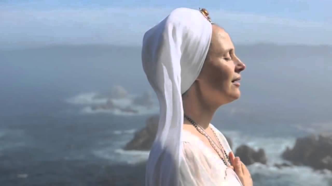 Snatam Kaur  Shabad Chattr Chakkr Vartee