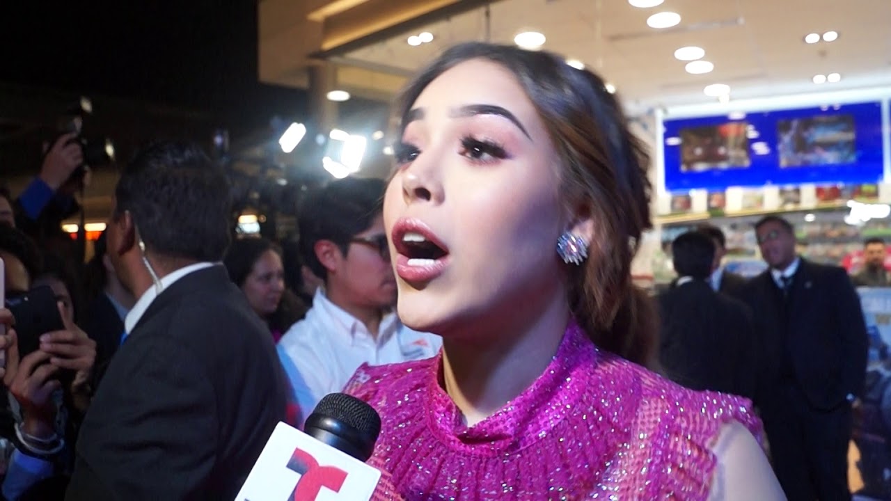 Danna Paola Entrevista Premiere Lo mas sencillo es complicarlo todo