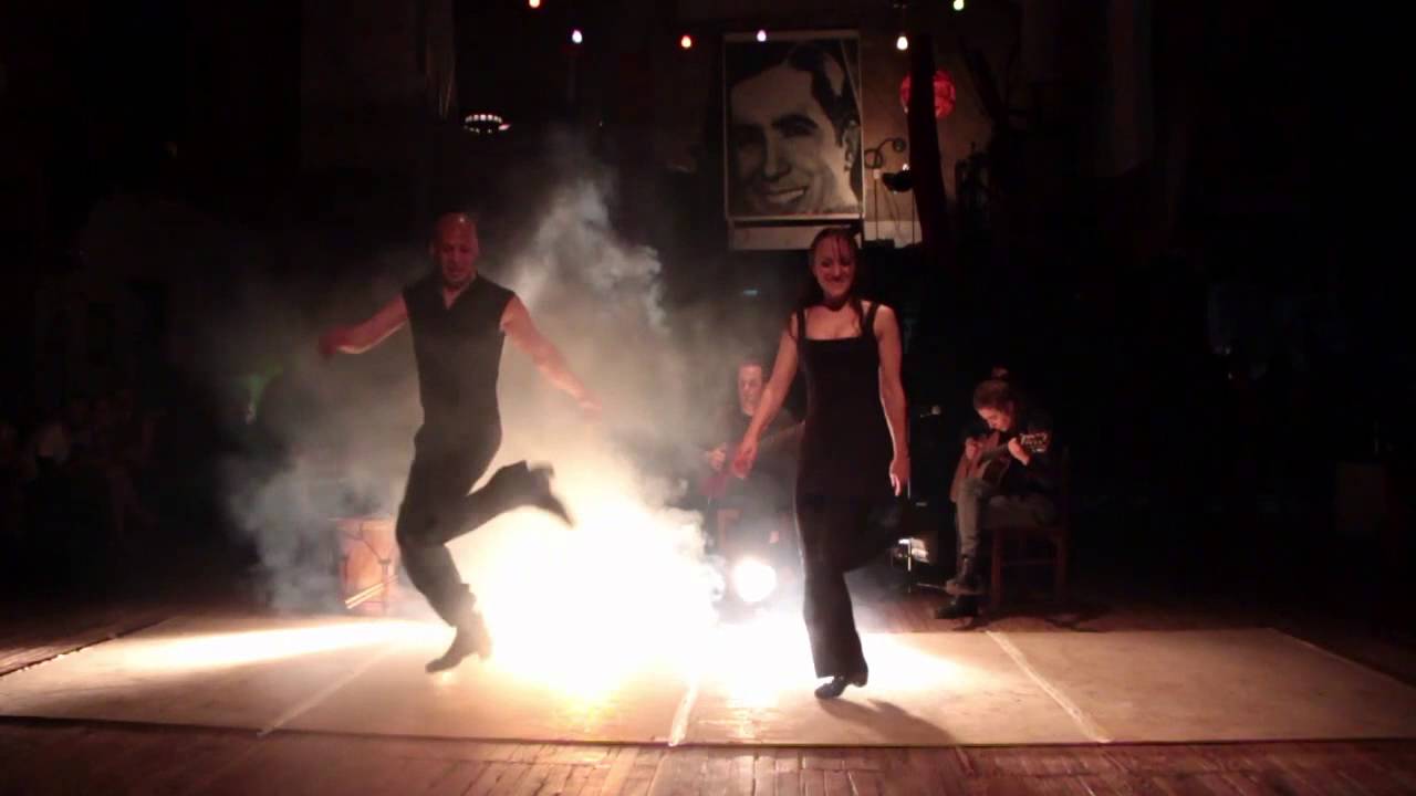 Folklore Argentino - Adri&aacute;n Bernal y Victoria Cuesta