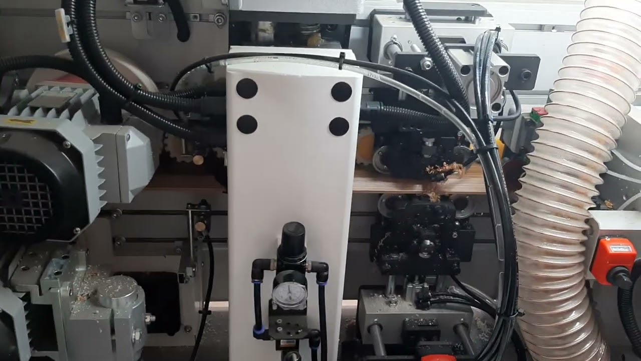 Nanxing Türkiye Baylar  Atölye NANXİNG  875E Makinemiz.              45 derece ve J kulp  bantlama