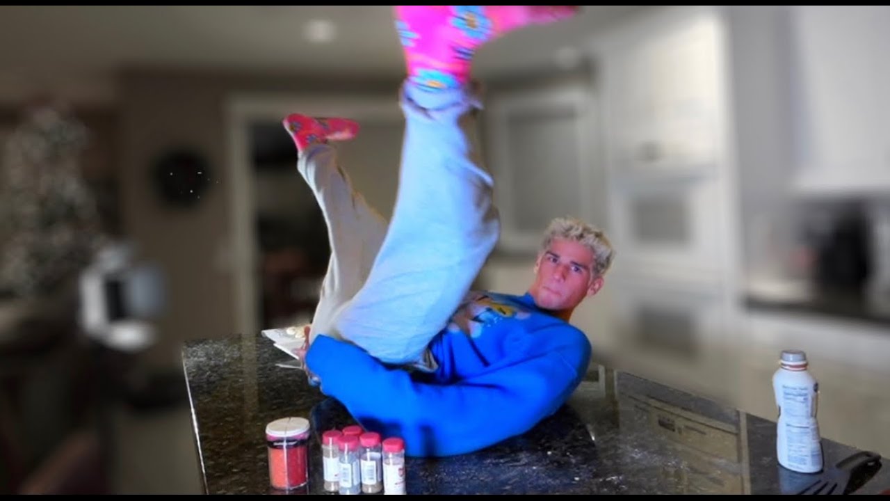 me DRUNK making COOKIES 😵‍💫