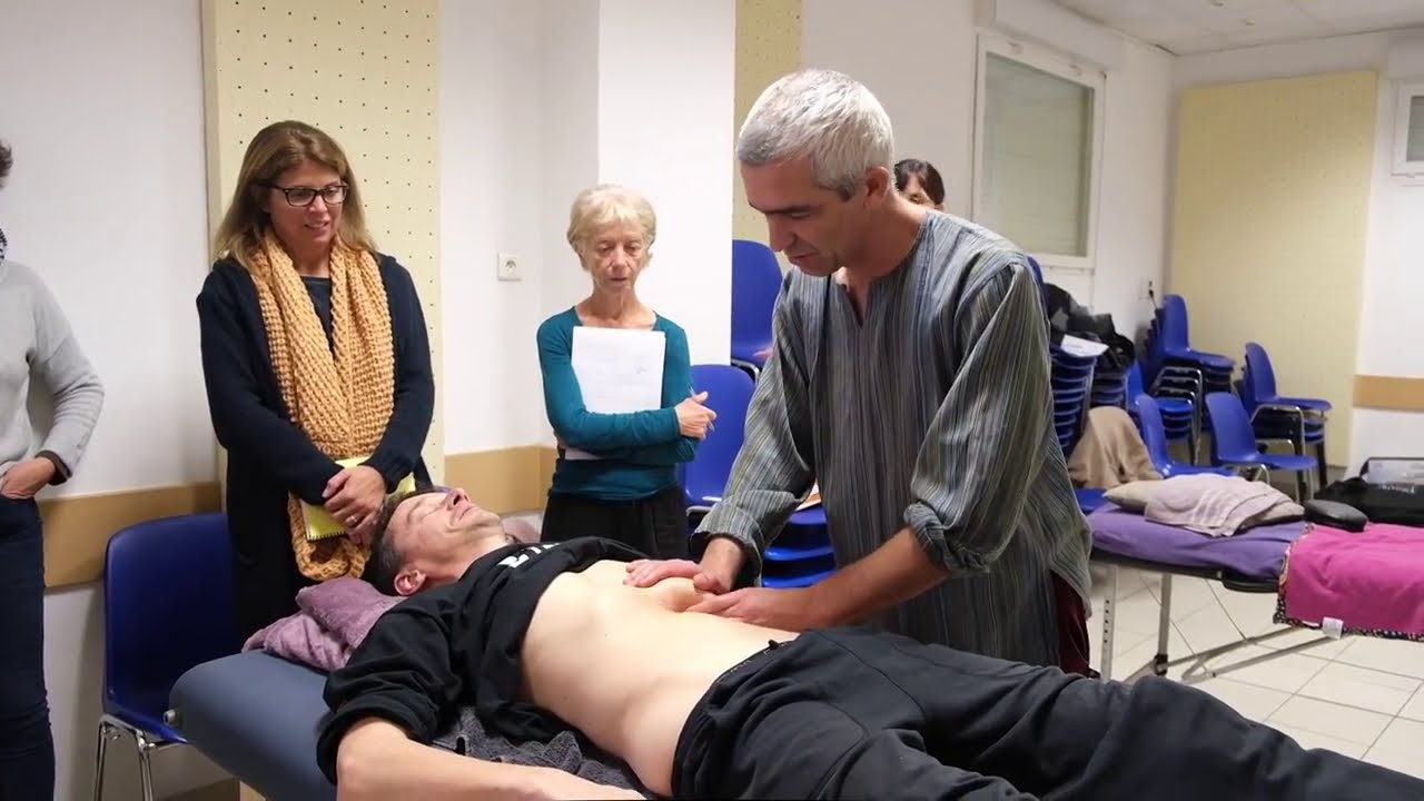 www.lesventreslibres.fr Chi Nei Tsang ou massage thérapeutique du ventre par Olivier BARRE