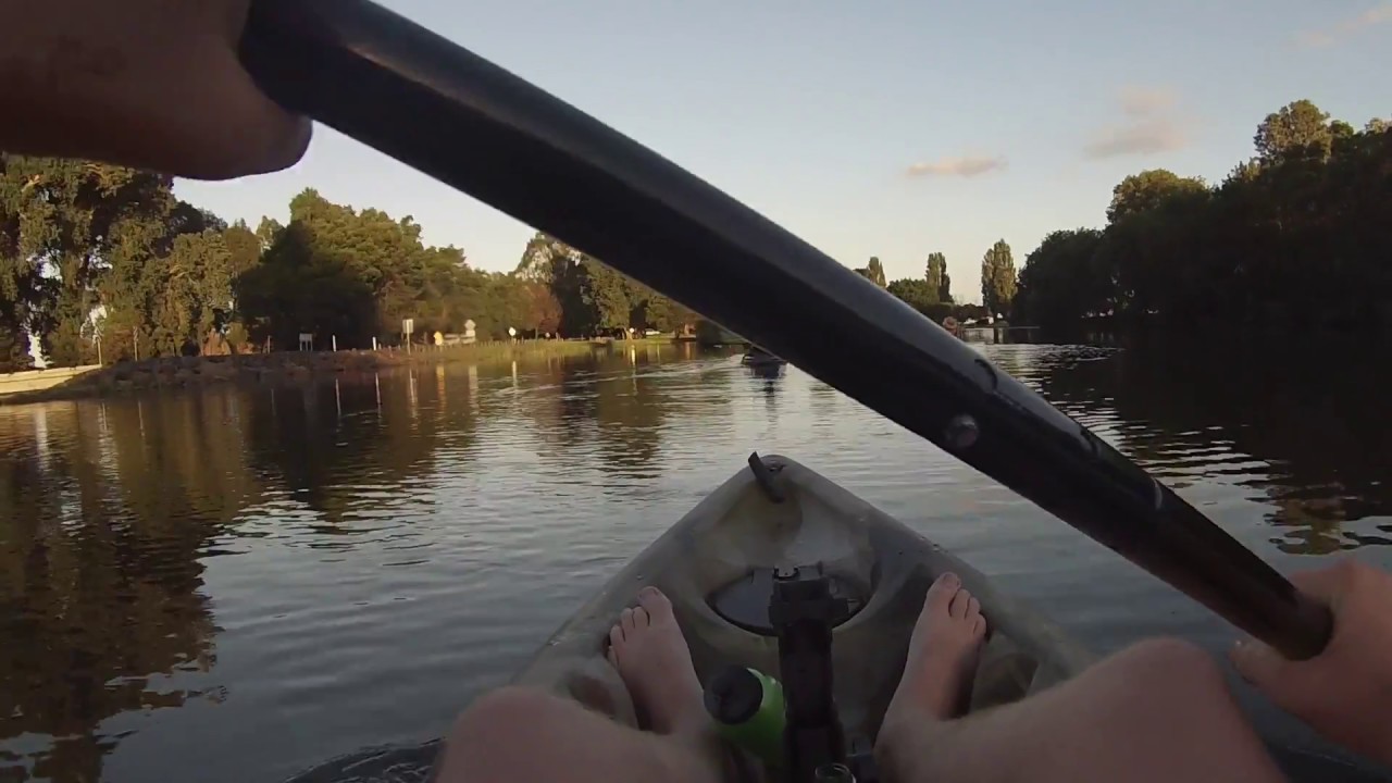 Kayak Fishing Cowwarr Weir