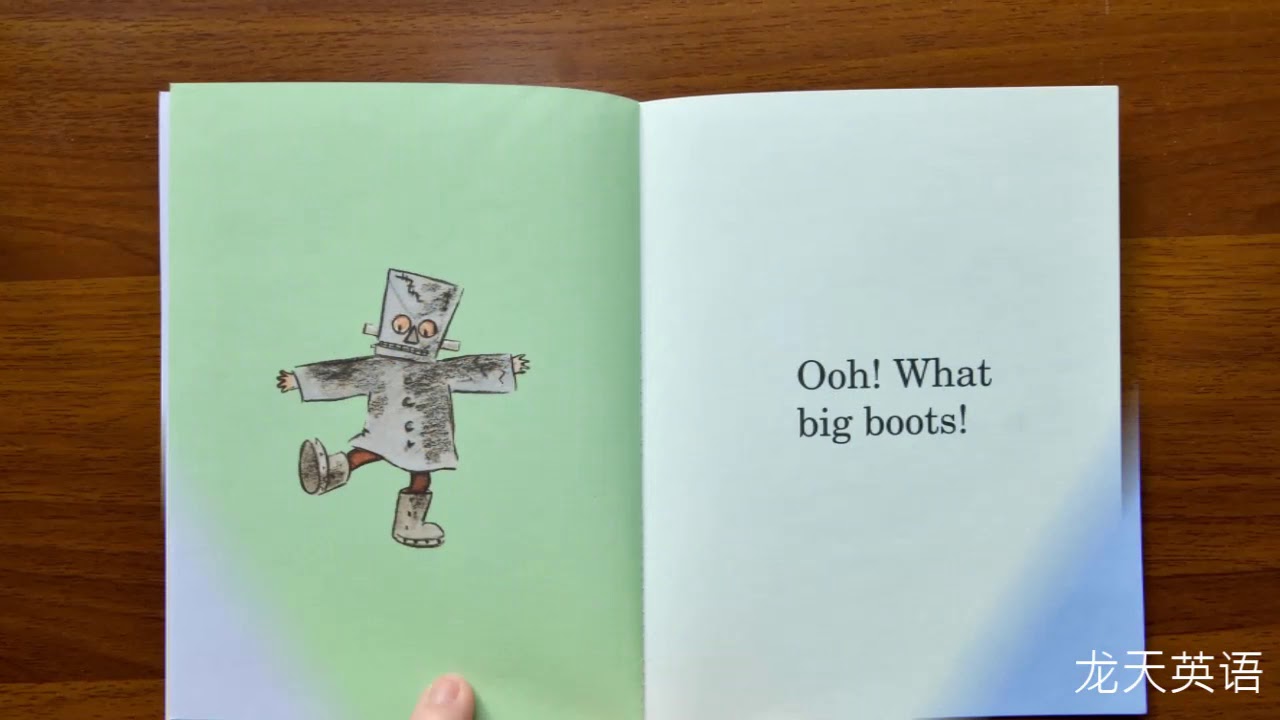 Book 125 Curious George, Costume
