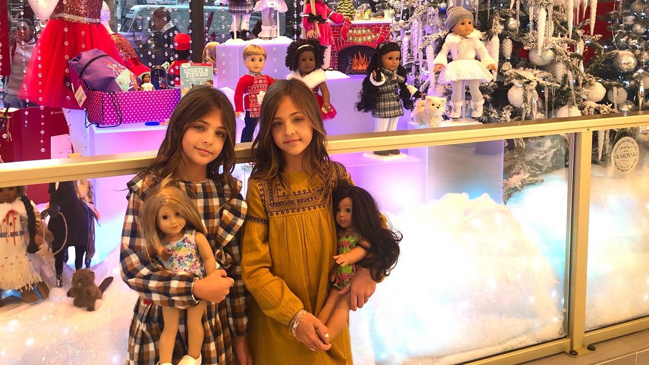 Ava & Leah take on the American Girl Doll Store in NYC!